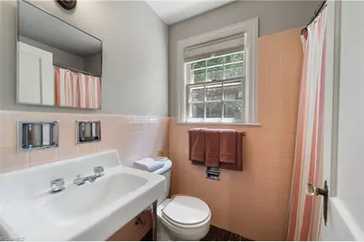 1538 Overbrook Avenue, Winston-Salem, NC 27104 - Photo 23