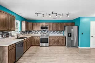 4555 Ramseur Dr, Winston-Salem, NC 27101 - Photo 9