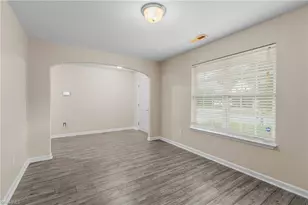 4555 Ramseur Dr, Winston-Salem, NC 27101 - Photo 11