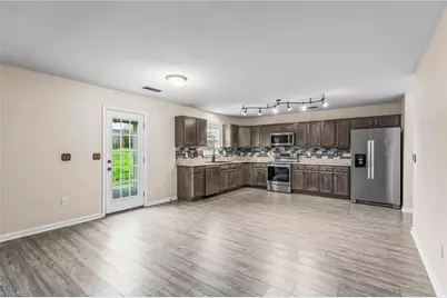 4555 Ramseur Drive, Winston-Salem, NC 27101 - Photo 23