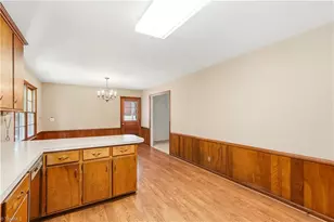 5700 Northlake Dr, Greensboro, NC 27410 - Photo 13