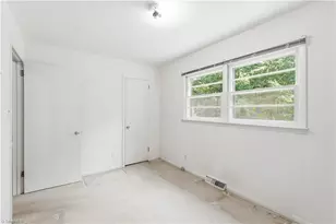 5700 Northlake Dr, Greensboro, NC 27410 - Photo 21