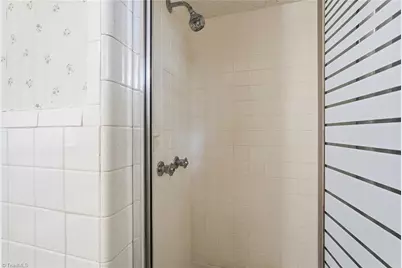 5700 Northlake Drive, Greensboro, NC 27410 - Photo 29