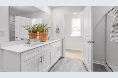 3003 Middle Creek Lane, Greensboro, NC 27405 - Photo 25