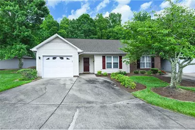 3122 Woodpoint Street, Jamestown, NC 27282 - Photo 3