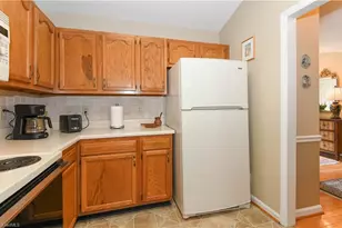 3122 Woodpoint St, Jamestown, NC 27282 - Photo 7