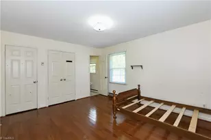 4501 Freida Ln, Greensboro, NC 27406 - Photo 11