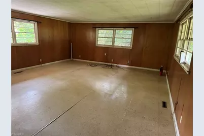 1206 Bridgepoint Road, Greensboro, NC 27405 - Photo 17