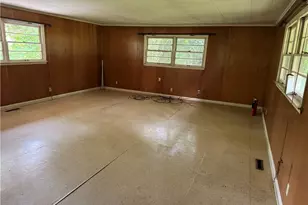 1206 Bridgepoint Rd, Greensboro, NC 27405 - Photo 17