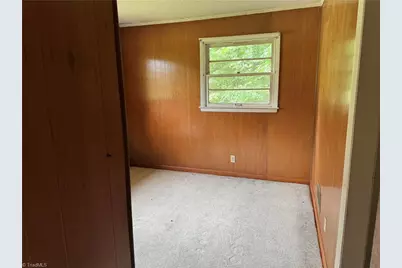 1206 Bridgepoint Road, Greensboro, NC 27405 - Photo 13