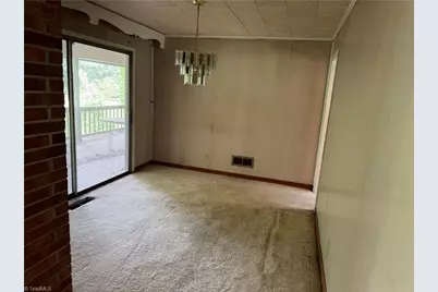 1206 Bridgepoint Road, Greensboro, NC 27405 - Photo 15