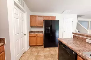 5503 Hardie Farm Dr, Greensboro, NC 27405 - Photo 9