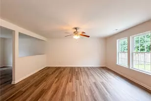 5503 Hardie Farm Dr, Greensboro, NC 27405 - Photo 7