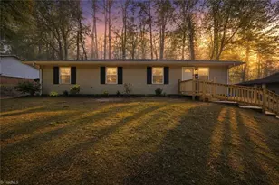 640 Amanda Pl, Winston-Salem, NC 27101 - Photo 1