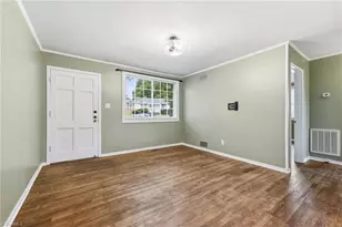 1802 Villa Dr, Greensboro, NC 27403 - Photo 19