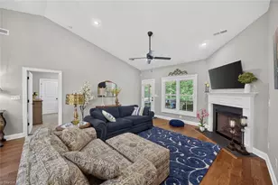 1201 Plantation Village Dr, Clemmons, NC 27012 - Photo 11