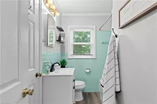 1210 Martin St, Winston-Salem, NC 27103 - Photo 15