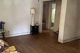 1113 Benjamin Benson St, Greensboro, NC 27406 - Photo 17