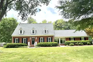 3110 Fairbluff Ct, Summerfield, NC 27358 - Photo 3