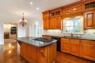 3235 Hiddenwood Ln, Burlington, NC 27215 - Photo 9