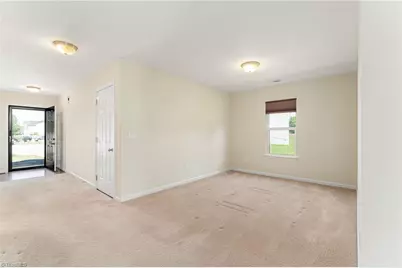 216 Florida Drive, Thomasville, NC 27360 - Photo 7