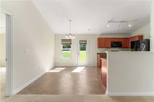 216 Florida Dr, Thomasville, NC 27360 - Photo 13