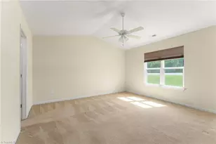 216 Florida Dr, Thomasville, NC 27360 - Photo 17