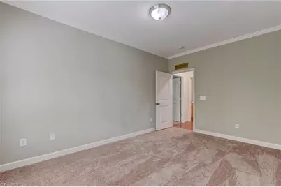 7104 W Friendly Avenue #306, Greensboro, NC 27410 - Photo 19