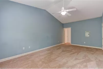 7104 W Friendly Avenue #306, Greensboro, NC 27410 - Photo 13