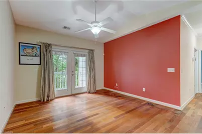 7104 W Friendly Avenue #306, Greensboro, NC 27410 - Photo 11