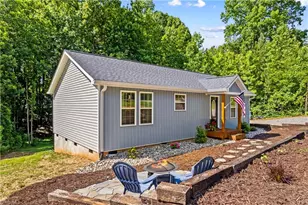 122 Yadkin River Rd, Statesville, NC 28625 - Photo 9