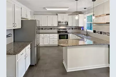 5208 Bridge Pointe Drive, Clemmons, NC 27012 - Photo 7
