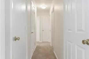 2300 Willow Rd, Greensboro, NC 27406 - Photo 9