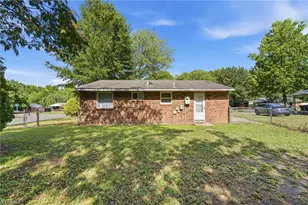 2300 Willow Rd, Greensboro, NC 27406 - Photo 17