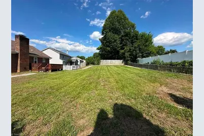 2308 Leeds Avenue, High Point, NC 27265 - Photo 19