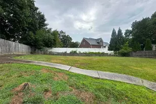 2308 Leeds Ave, High Point, NC 27265 - Photo 17