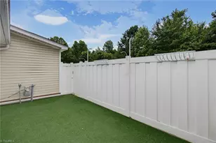 7844 Woodpark Dr, High Point, NC 27265 - Photo 19
