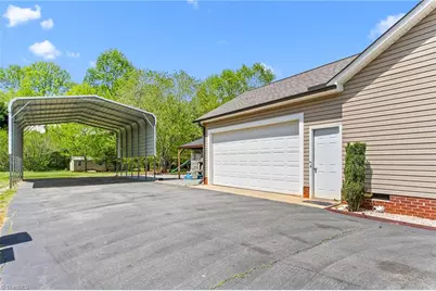 5993 Evelyn Lane, Pleasant Garden, NC 27313 - Photo 33