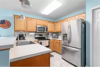 5993 Evelyn Lane, Pleasant Garden, NC 27313 - Photo 13