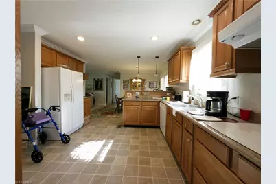 1075 Atkins Lane, Pinnacle, NC 27043 - Photo 9