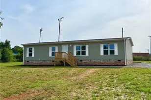 146 Con-Lee Dr, Olin, NC 28660 - Photo 29