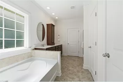 2958 York Place Drive, Walkertown, NC 27051 - Photo 25