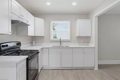 355 Alspaugh Street, Winston-Salem, NC 27105 - Photo 9