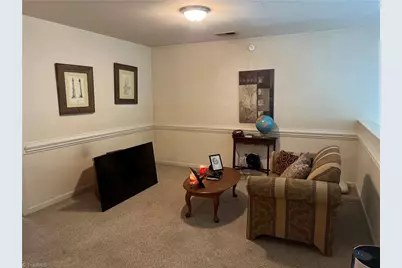 721 Spinning Wheel Point, High Point, NC 27265 - Photo 33