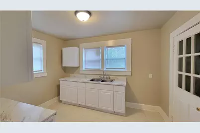 1009 Logan Street, Greensboro, NC 27406 - Photo 5