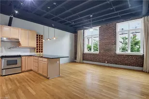 1 W 5th St, Winston-Salem, NC 27101 - Photo 13