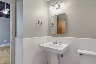 1 W 5th St, Winston-Salem, NC 27101 - Photo 9