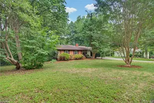 3105 Branchwood Dr, Greensboro, NC 27408 - Photo 3