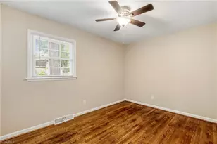 1300 Rotherwood Rd, Greensboro, NC 27406 - Photo 15