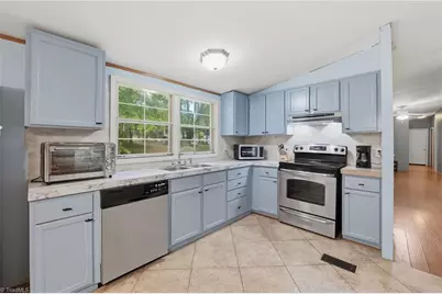 365 Sunflower Road, Statesville, NC 28625 - Photo 9